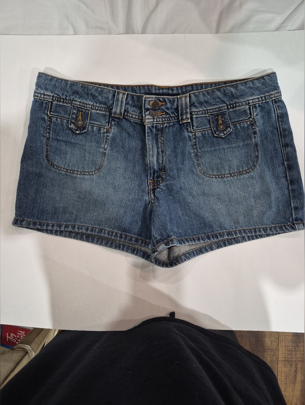 Vintage American Eagle Low Rise Y2K Denim Shorts Size 12